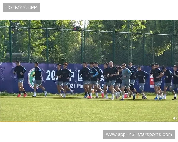 汉堡锋线训练显现回暖迹象：新希望在逐步绽放