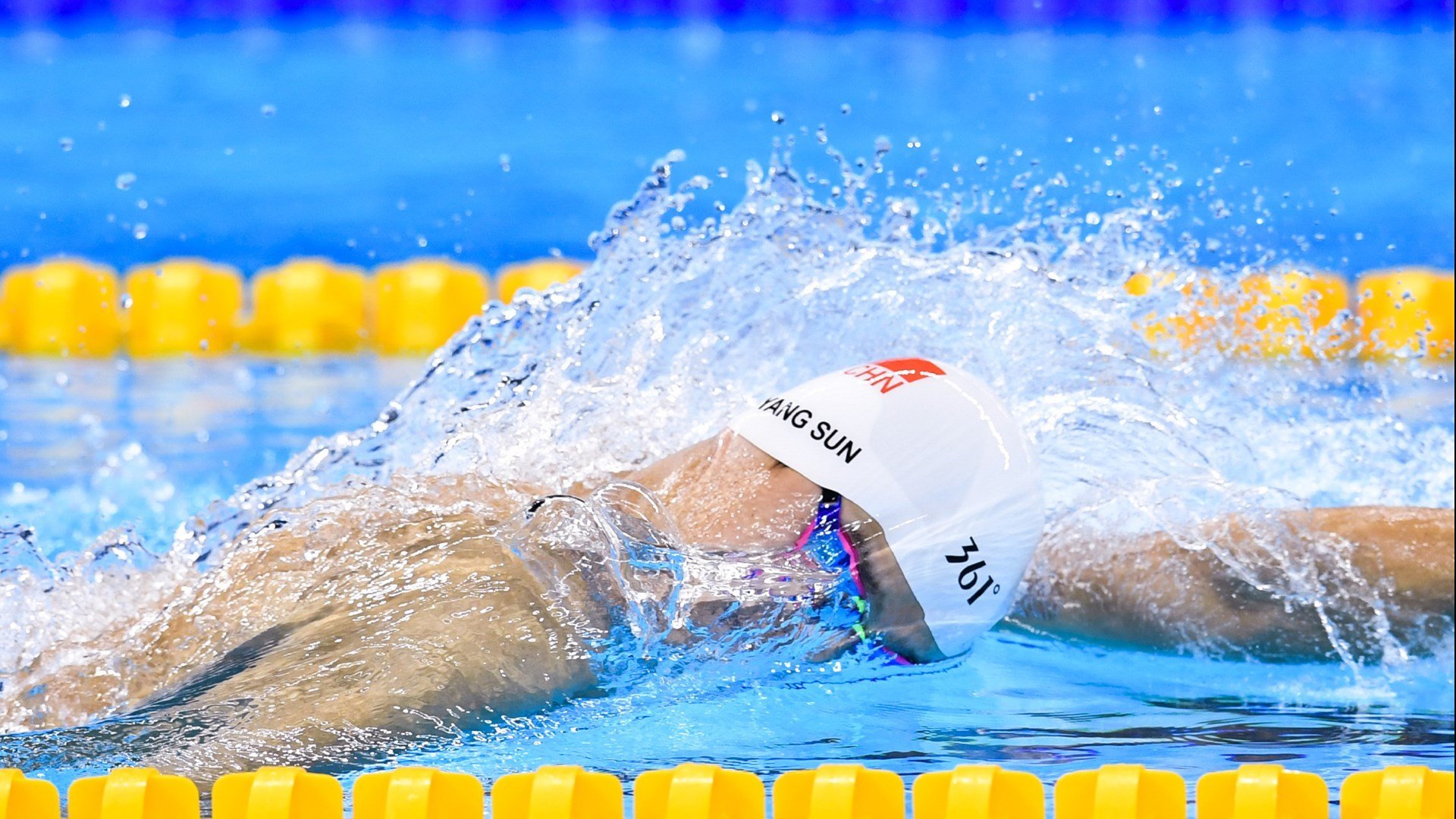 STARRYSKY SPORTS-LPL粉丝呐喊声震撼赛场，粉丝喊话视频集锦